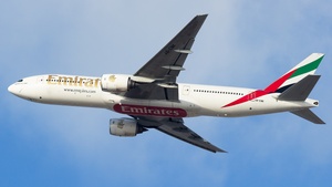 Photo of A6-EMK - Boeing 777-21H(ER) operated by Emirates
