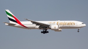 Photo of A6-EWG - Boeing 777-21H(LR) operated by Emirates