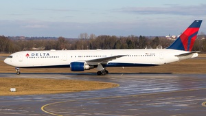 Photo of N831MH - Boeing 767-432(ER) operated by Delta Air Lines
