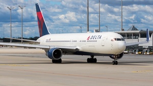 Photo of N182DN - Boeing 767-332(ER) operated by Delta Air Lines