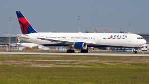 Photo of N837MH - Boeing 767-432(ER) operated by Delta Air Lines