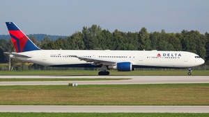 Photo of N835MH - Boeing 767-432(ER) operated by Delta Air Lines