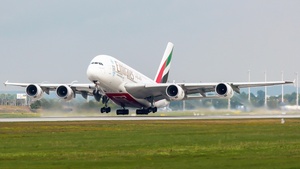 Photo of A6-EED - Airbus A380-861 operated by Emirates