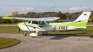 Photo of D-EREE - Cessna 172P Skyhawk operated by Fliegerverein München
