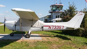 Photo of N73357 - Cessna 172M Skyhawk operated by Private