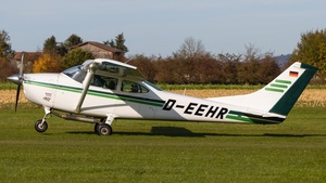 Photo of D-EEHR - Cessna 182P Skylane operated by Private