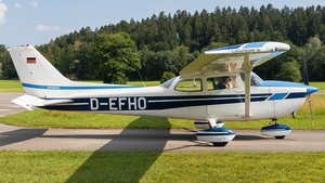 Photo of D-EFHO - Reims-Cessna F172N Skyhawk II operated by Motorfliegerclub Rosenheim