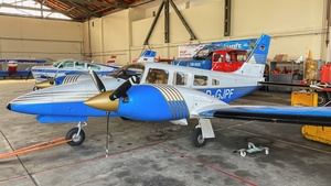 Photo of D-GJPF - Piper PA-34-220T Seneca III operated by Private