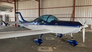 Photo of D-MOOW - Breezer B400 operated by Private