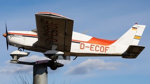 Photo of D-ECOF - Piper PA-28-140 Cherokee operated by Private