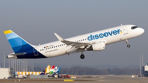 Photo of D-AIUU - Airbus A320-214 operated by Discover Airlines