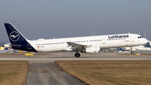 Photo of D-AIDC - Airbus A321-231 operated by Lufthansa