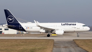 Photo of D-AIZQ - Airbus A320-214 operated by Lufthansa