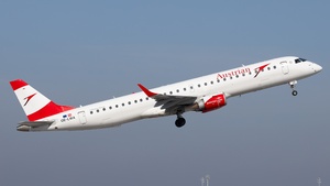 Photo of OE-LWA - Embraer ERJ-195LR operated by Austrian Airlines