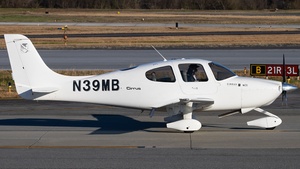 Photo of N39MB - Cirrus SR20 G1 operated by Private