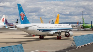 Photo of D-AVYA - Airbus A321-253NX operated by China Southern Airlines