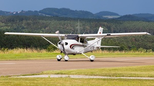 D-EYME - Cessna 172S Skyhawk SP
