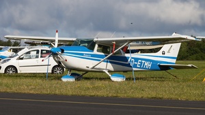 Photo of D-ETMH - Cessna 172M Skyhawk operated by Private