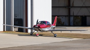 Photo of N75ZM - Cirrus SR22 G2 operated by Private