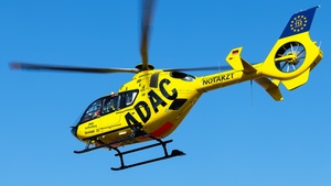 Photo of D-HUTH - Eurocopter EC135 P2+ operated by ADAC Luftrettung