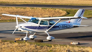 Photo of D-MHKD - TL Ultralight TL-3000 Sirius operated by Private