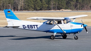 Photo of D-EBTT - Reims-Cessna F172N Skyhawk II operated by Hanseatischer Fliegerclub Berlin