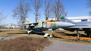 332 - Mikoyan-Gurevich MiG-23BN Flogger-H
