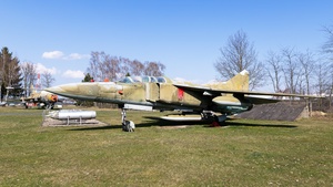 Photo of 104 - Mikoyan-Gurevich MiG-23UB Flogger-C operated by German Democratic Republic Air Force