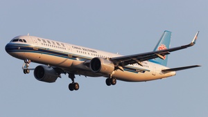 Photo of B-301U - Airbus A321-271N operated by China Southern Airlines