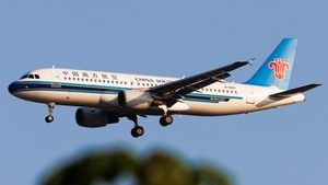 Photo of B-6291 - Airbus A320-214 operated by China Southern Airlines