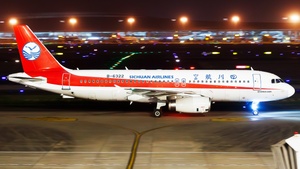 Photo of B-6322 - Airbus A320-232 operated by Sichuan Airlines