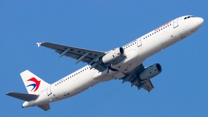 Photo of B-6923 - Airbus A321-231 operated by China Eastern Airlines