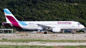 9H-EUO - Airbus A320-214