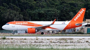 OE-LST - Airbus A320-251N