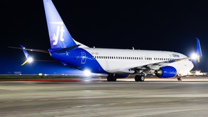 OY-JZS - Boeing 737-8K5