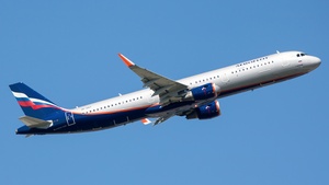 VP-BAY - Airbus A321-211