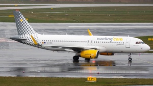 EC-MKN - Airbus A320-232