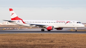 OE-LWD - Embraer ERJ-195LR