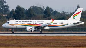 Photo of B-8841 - Airbus A320-214 operated by Tibet Airlines