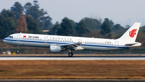 Photo of B-6603 - Airbus A321-213 operated by Air China