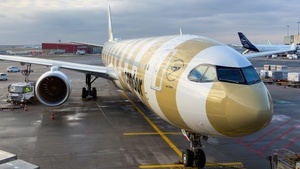 Photo of D-ANRQ - Airbus A330-941 operated by Condor