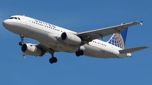 Photo of N424UA - Airbus A320-232 operated by United Airlines