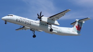 Photo of C-GGDU - Bombardier DHC-8-402 Dash 8 Q400 operated by Air Canada Express (opb Jazz Air)