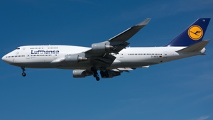 Photo of D-ABTK - Boeing 747-430 operated by Lufthansa