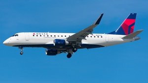 Photo of N247SY - Embraer ERJ-175LR operated by Delta Connection (opb SkyWest Airlines)