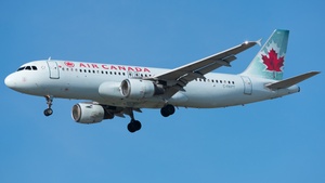 Photo of C-FKPT - Airbus A320-211 operated by Air Canada