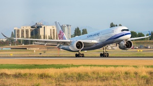 Photo of B-18906 - Airbus A350-941 operated by China Airlines