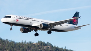 Photo of C-GJWD - Airbus A321-211 operated by Air Canada