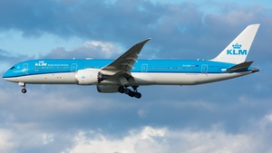 Photo of PH-BHH - Boeing 787-9 Dreamliner operated by KLM Royal Dutch Airlines
