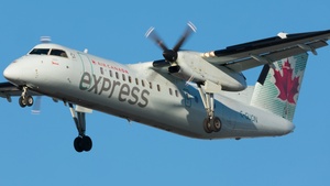 Photo of C-GUON - De Havilland Canada DHC-8-301 Dash 8 operated by Air Canada Express (opb Jazz Air)